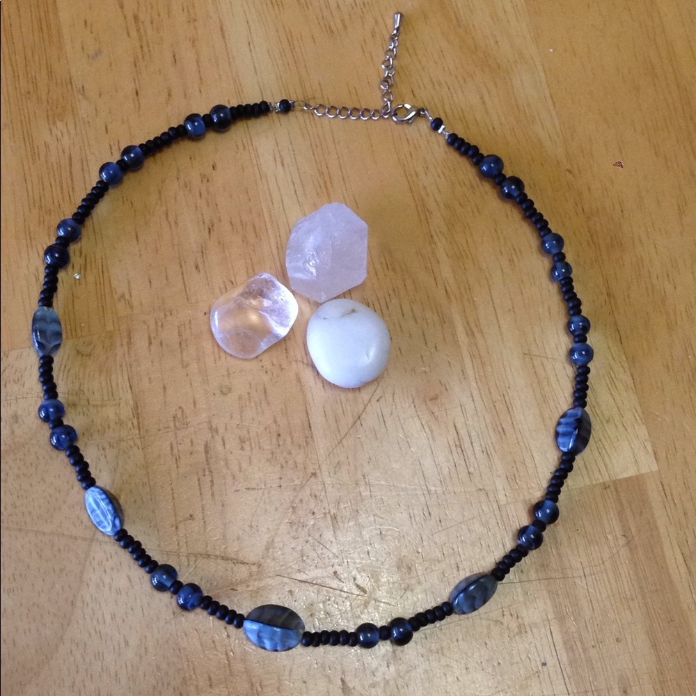3 necklace bundle - Picture 2 of 4
